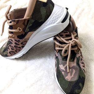 Steve Madden Sneakers